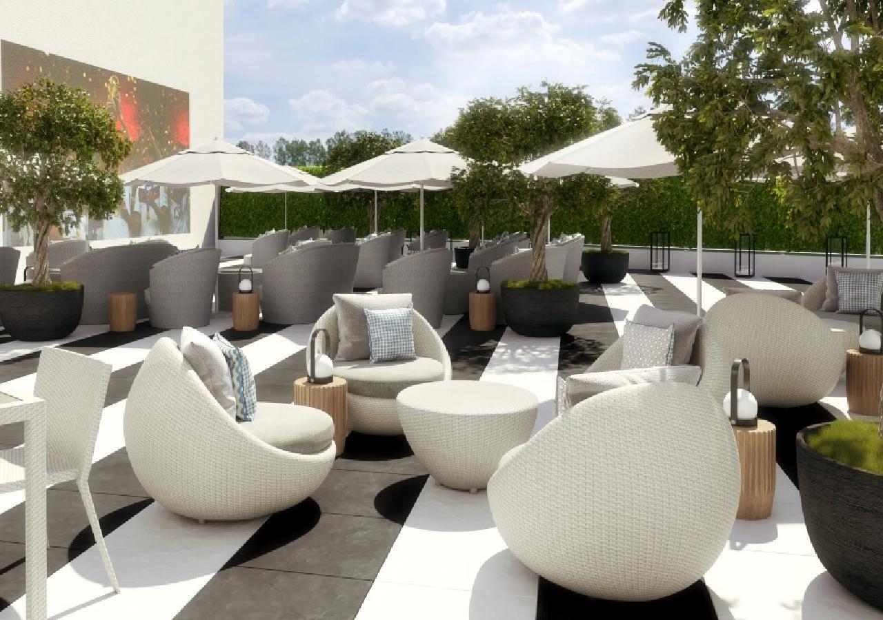 Aparthotel Millennium Atria Business Bay Dubái Exterior foto The rooftop lounge