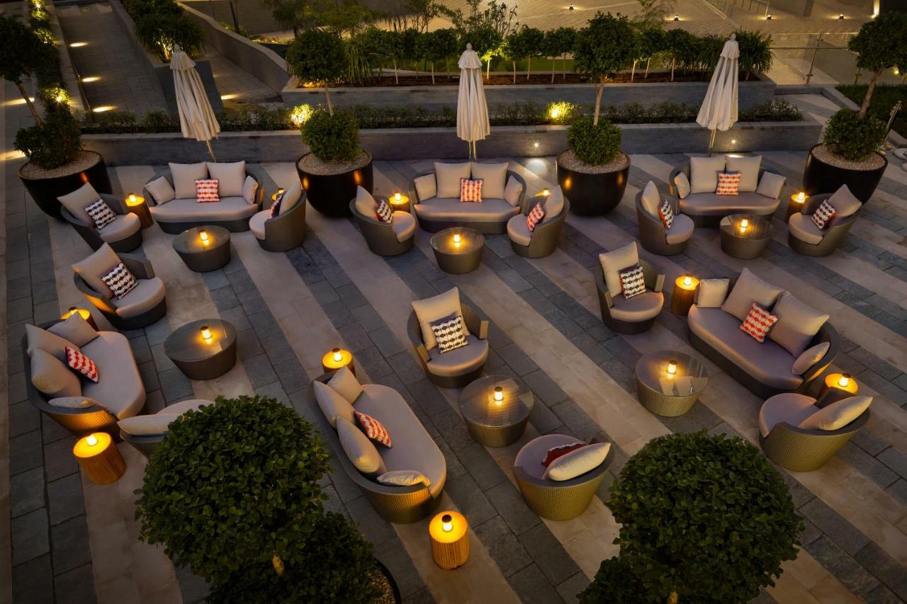 Aparthotel Millennium Atria Business Bay Dubái Exterior foto The Terrace